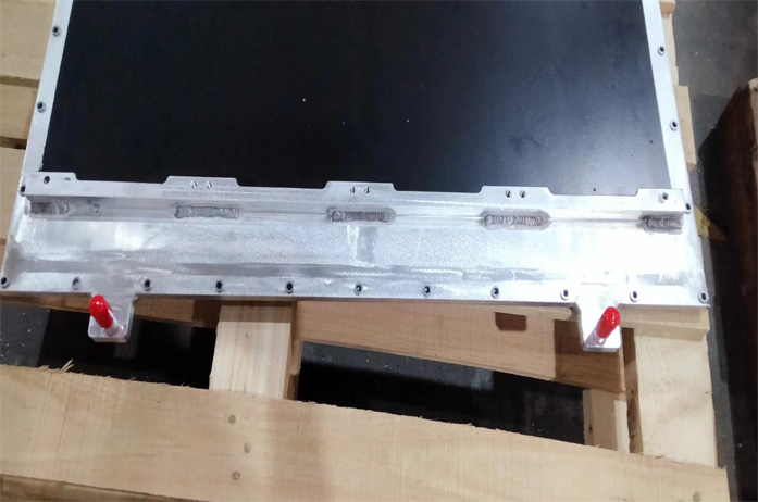 Surface treated liquid cooling plate